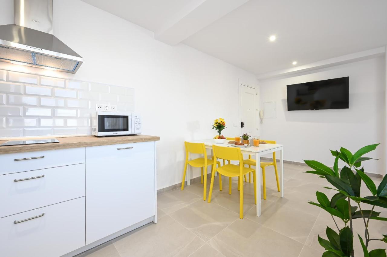 New 2 Bedroom Beach And City Center - Ruiz Vertedor By 10Tosea 푸엔히롤라 외부 사진